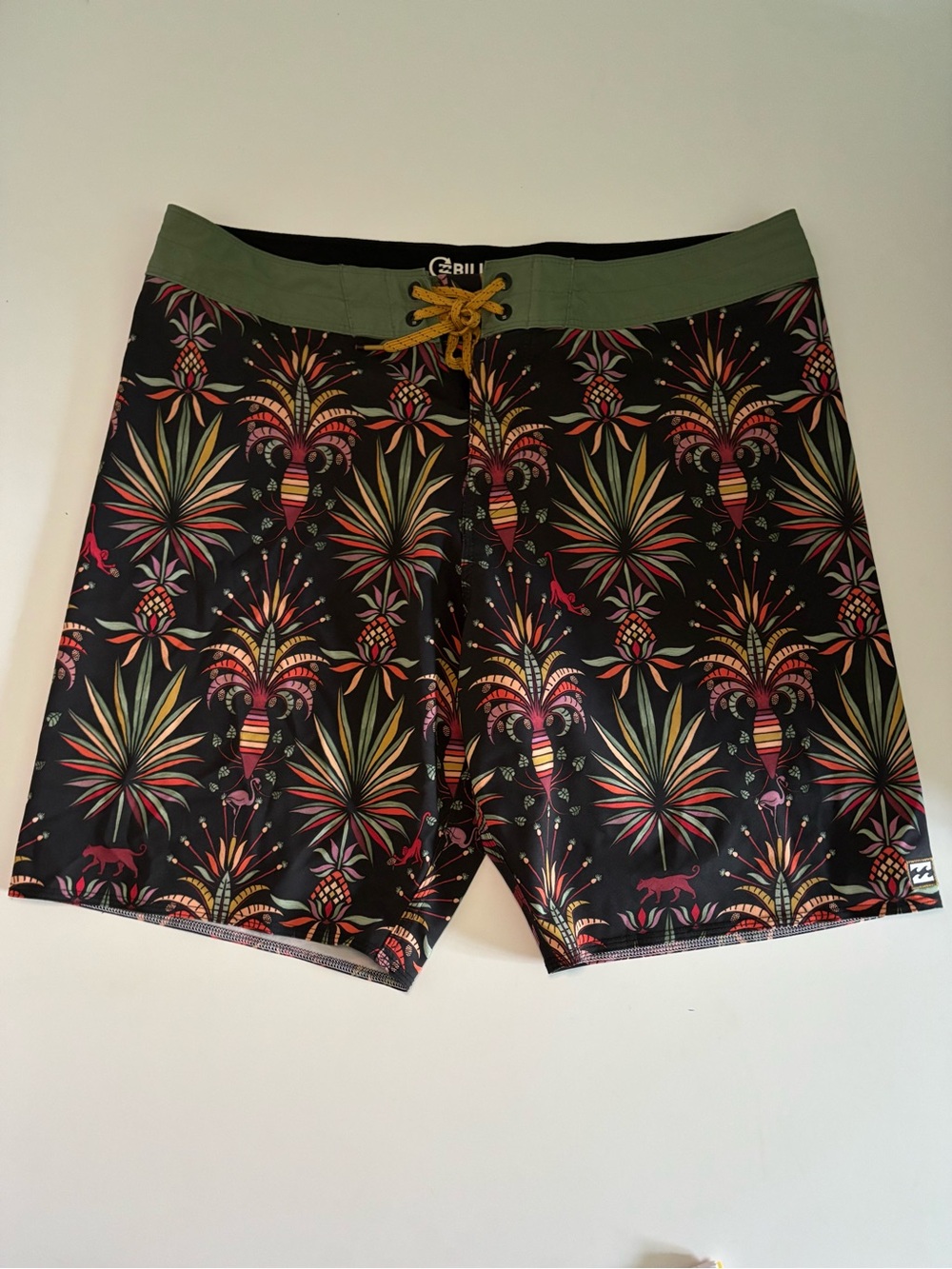 Billabong "Sundays Airlite" Board Shorts Fun Multicolor Men's 34 Swim Trunks